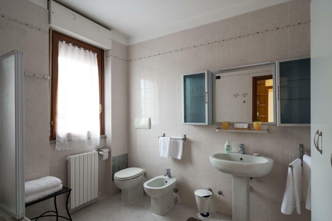 Cozy Penthouse Villa San Donato Milanese Exterior photo